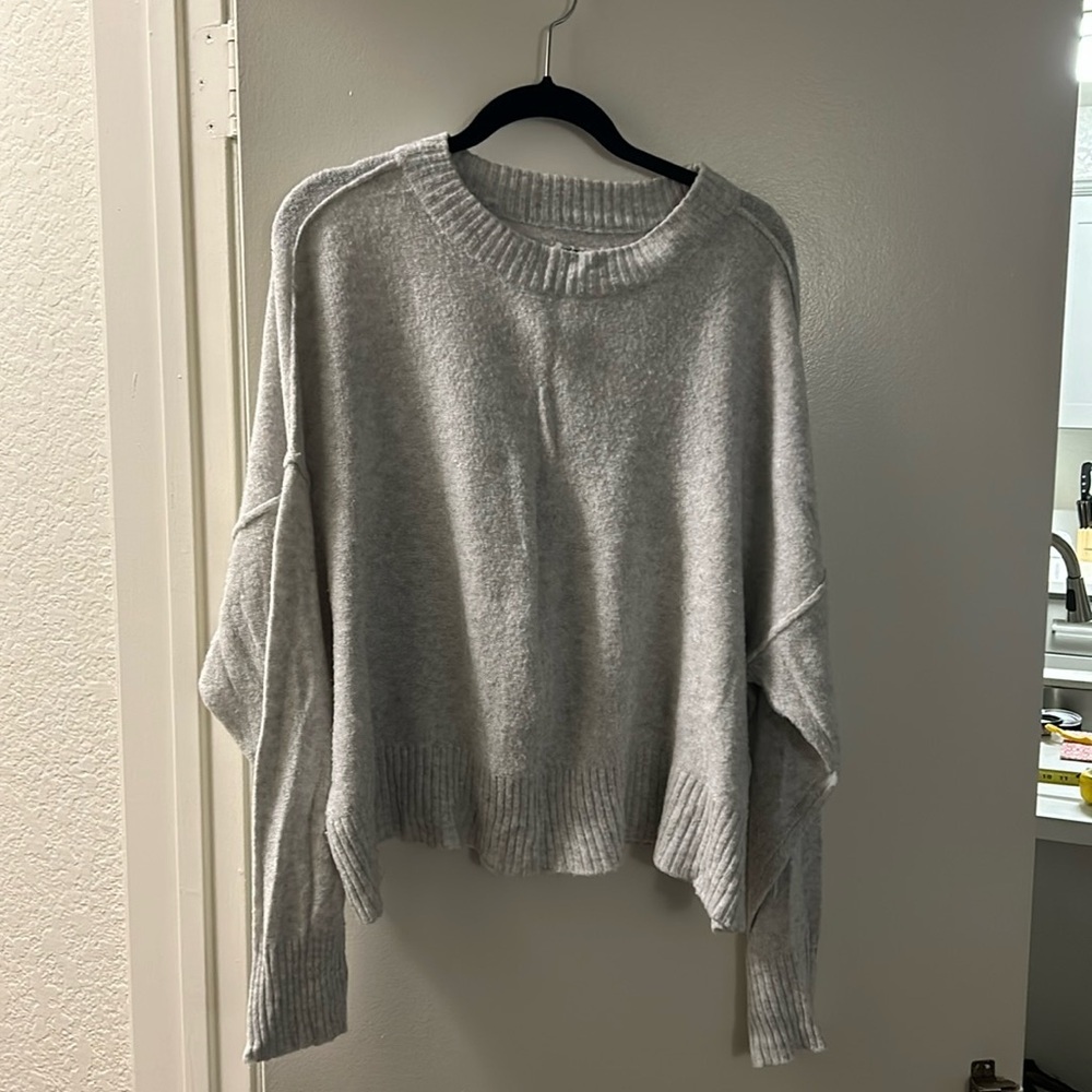 Light gray weathered American eagle sweater XXL